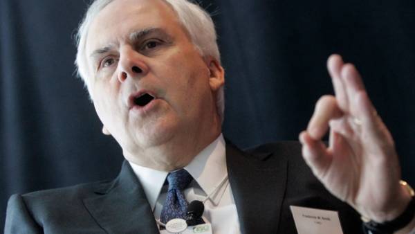  ஃபிரடெரிக் ஸ்மித் - 10 குழந்தைகள் 