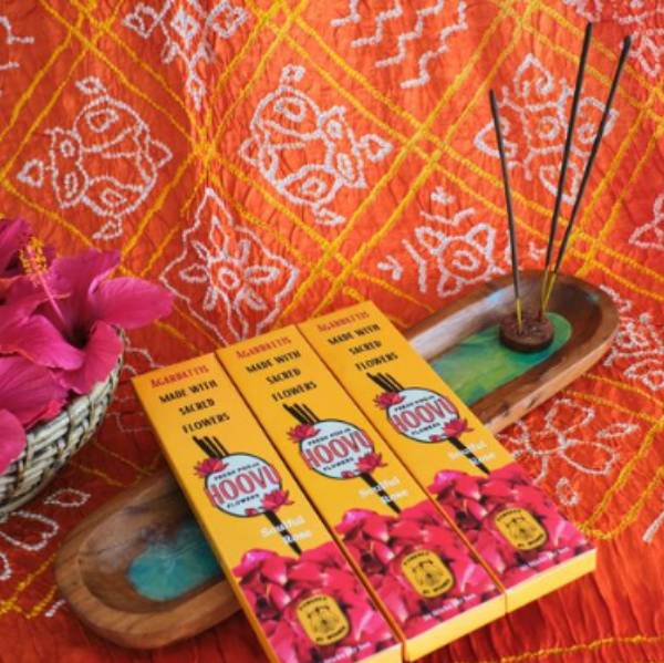 அகர்பத்தியும் உண்டு 