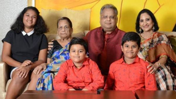 ராகேஷ் ஜுன் ஜுன்வாலா குடும்பம் 