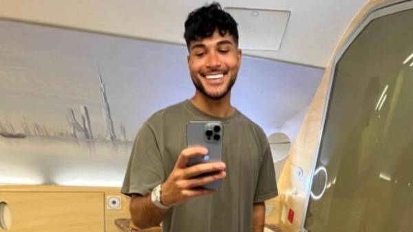 யூடியூப் பிரபலம் 