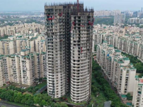 இரட்டைக் கோபுரங்கள் 