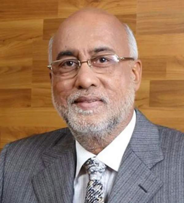 7. பஜாஜ் எலக்ட்ரிக்கல்ஸ் குடும்பத்தின் வீடு 