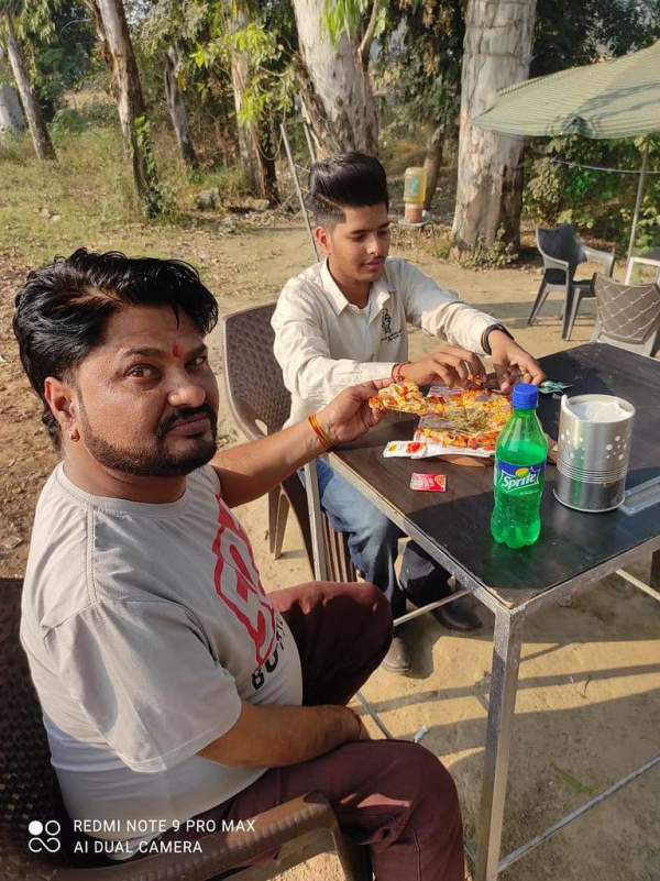 டெல்லியில் படித்தேன்