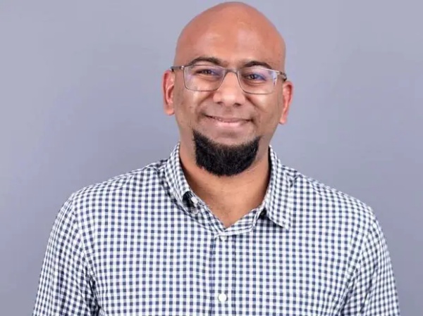 18 மணி நேரம் வேலை