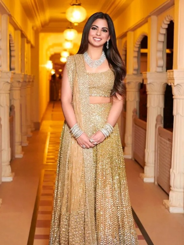 ஈஷா அம்பானி 