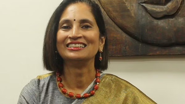 பத்ம ஸ்ரீ வாரியர் (ஃபேபில்) 