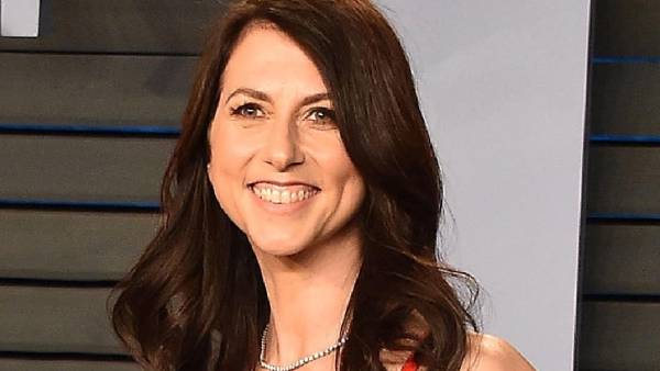 மெக்கென்சி ஸ்காட் 