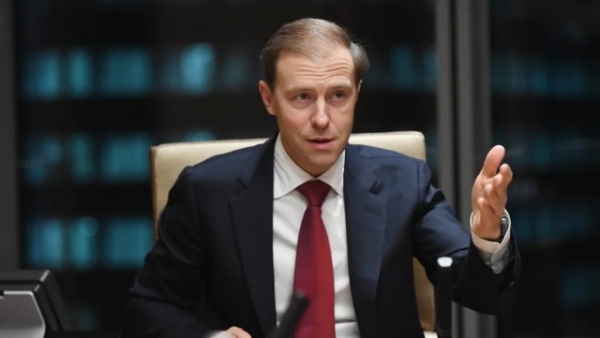 டெனிஸ் மந்துரோவ்