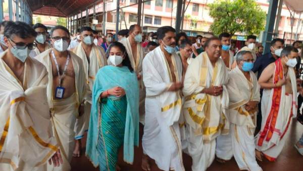 முகேஷ் அம்பானி 