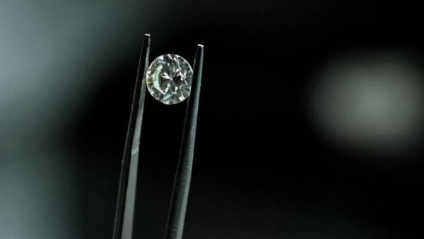 15000 ரக வைரங்கள் 