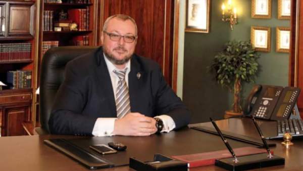 விளாடிஸ்லாவ் அவயேவ் 