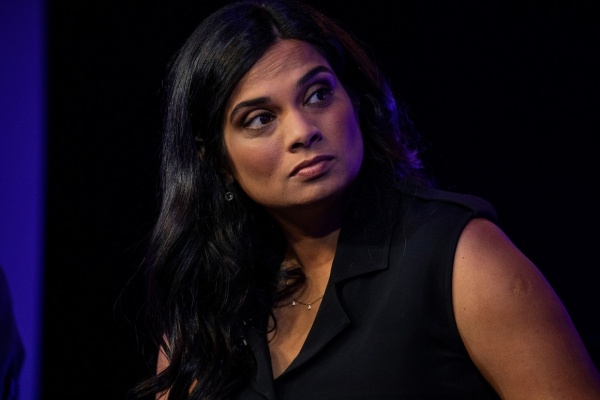 விஜயா காடே பெருமை