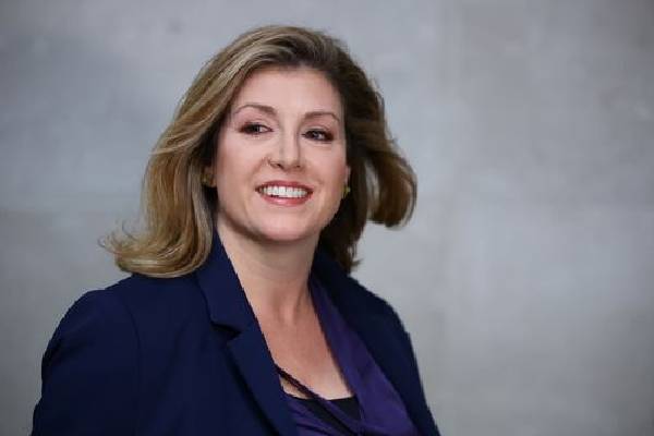 போட்டியாளர் விலகல்