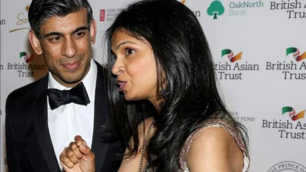  126.61 கோடி ரூபாய் 