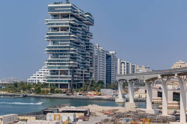 70 சதவீதம் பணப் பரிவர்த்தனை 