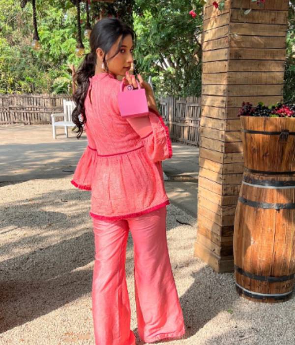 மாங்க் & மெய் தொடக்கம்