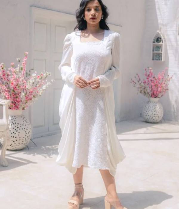 ஆரம்பத்தில் எதிர்ப்பு