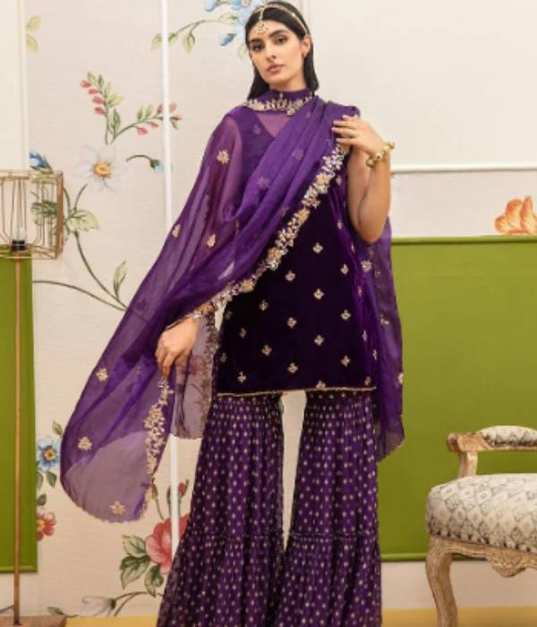 தடைகளை உடைத்து சாதனை