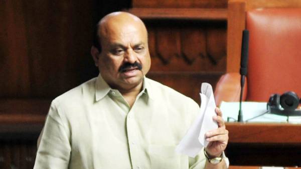 நிதி மையாக வளர்ச்சி 