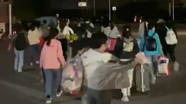 ஊழியர்கள் அதிருப்தி