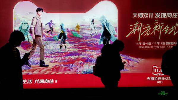 கமிட் ஆகாத இளைஞர்கள் 