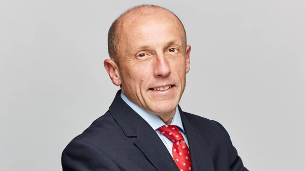 சிஓஓ Ashton-Rigby 