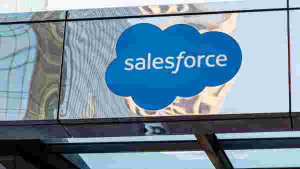 சேல்ஸ்போர்ஸ்  பணி நீக்கம் 