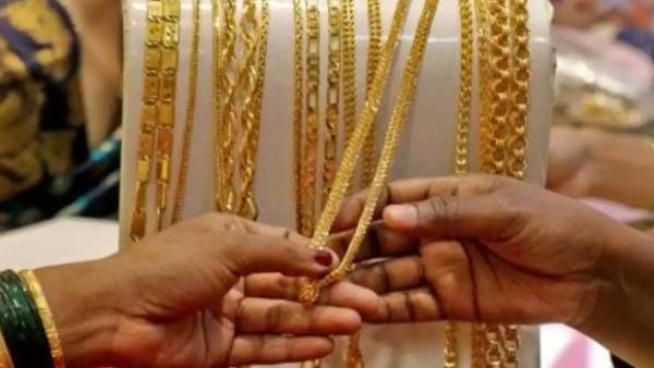 ஜோயாலுக்காஸ் 