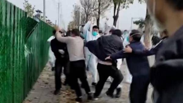 உள்ளூர் ஊழியர்கள் 