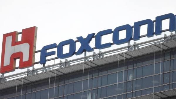 பாக்ஸ்கான் தொழிற்சாலை 