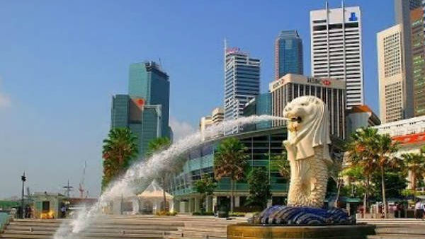 ஏன் சிங்கப்பூர்..?