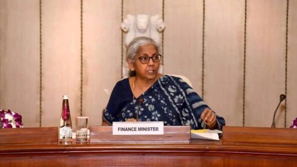 நிர்மலா சீதாராமன் 