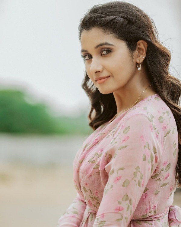 ஏராளமான படங்கள்