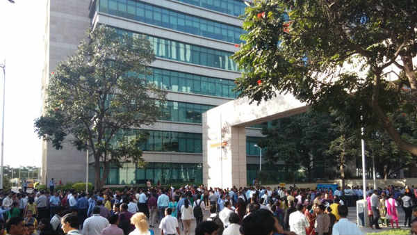  மெகா ஒப்பந்தங்கள் 