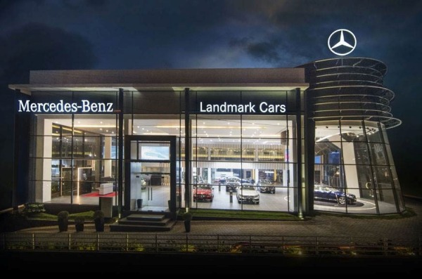 லேண்ட்மார்க் கார்ஸ் 