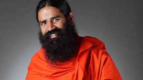 யோகா குரு பாபா ராம்தேவ் 