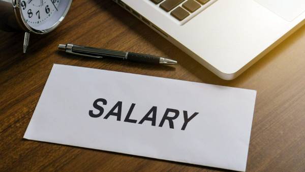 சம்பளத்தில் 3 மடங்கு கடன் 