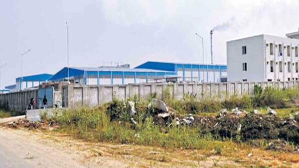 8 தொழிற்சாலைகள் 