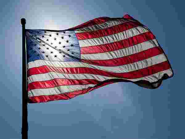 கடும் போட்டி 