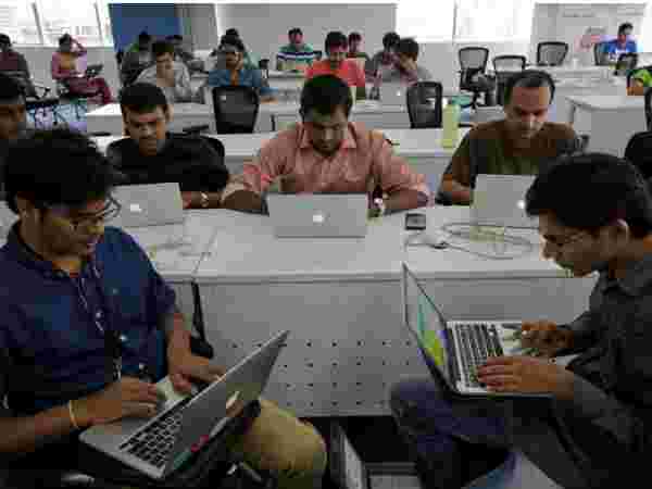 டெக் ஊழியர்கள் 