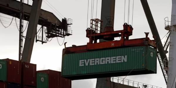 ஏற்றுமதி மற்றும் இறக்குமதி