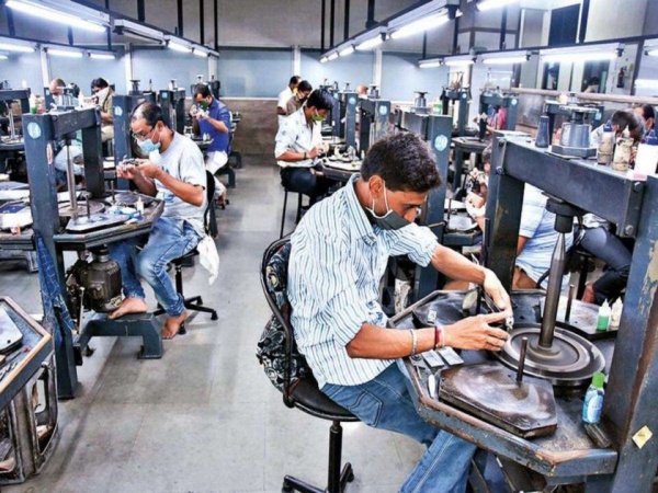 சூரத் வைர தொழிற்சாலை 