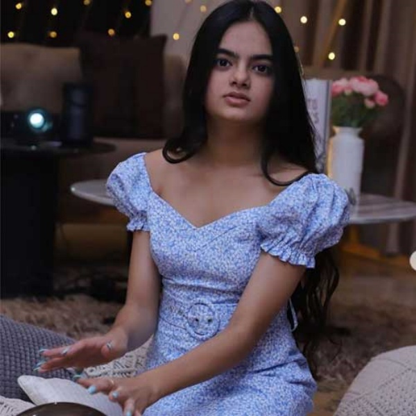 ருஹானிகா தவான் 