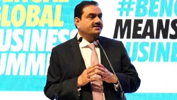 2வது நாளாக சரிவில் அதானி பங்குகள் 