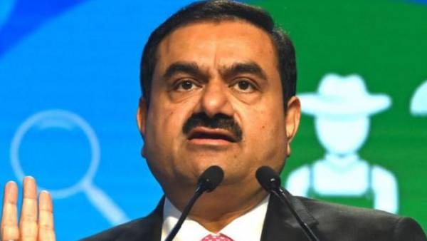 கவனித்து வருகிறோம் 