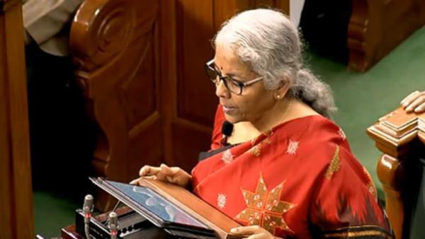 பட்ஜெட்டிற்கு பிறகு புதிய வருமான வரி விதிப்பு அடுக்கு? 