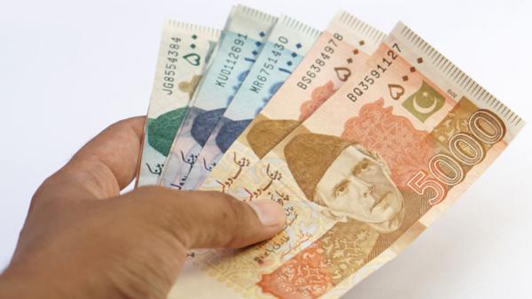 பாகிஸ்தான் ரூ.5000 நோட்டு நிறுத்தமா? 