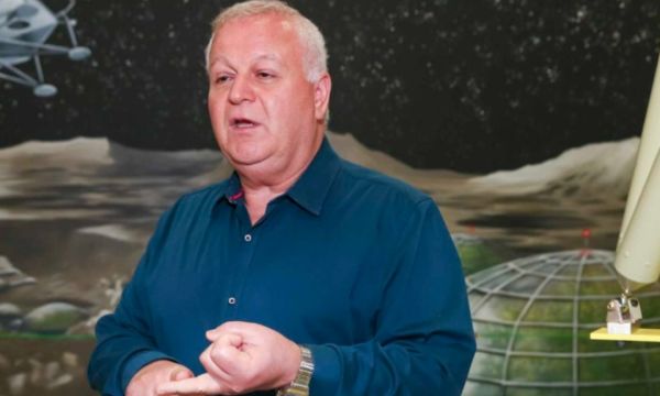 அசியம் ஸ்பேஸ் 