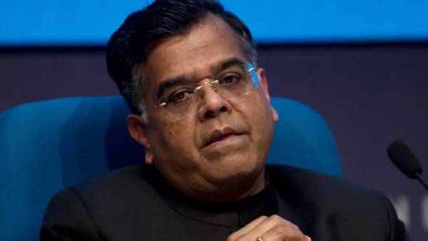 நடுத்தர மக்கள் மற்றும் மூத்த குடிமக்கள் 