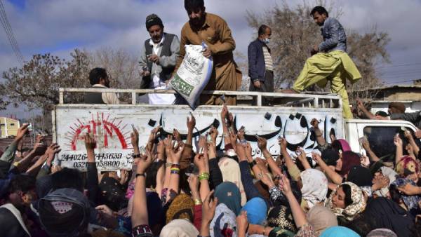  இரு பக்கமும் பாதிப்பு 